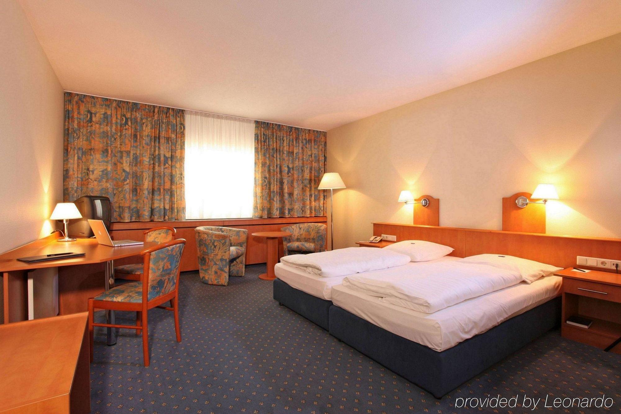 Tulip Inn Ludwigshafen City Quarto foto